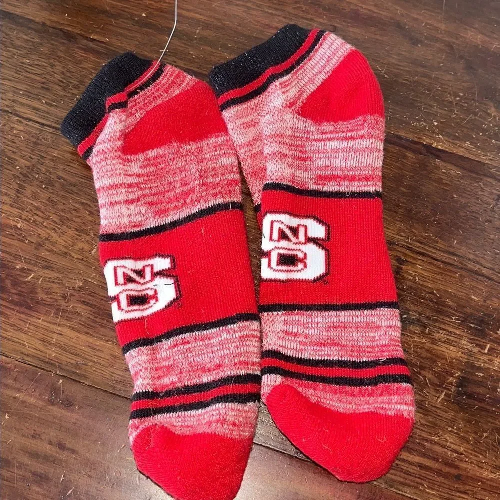 NC State Wolfpack North Carolina Red Black White sport tennis pickleball socks